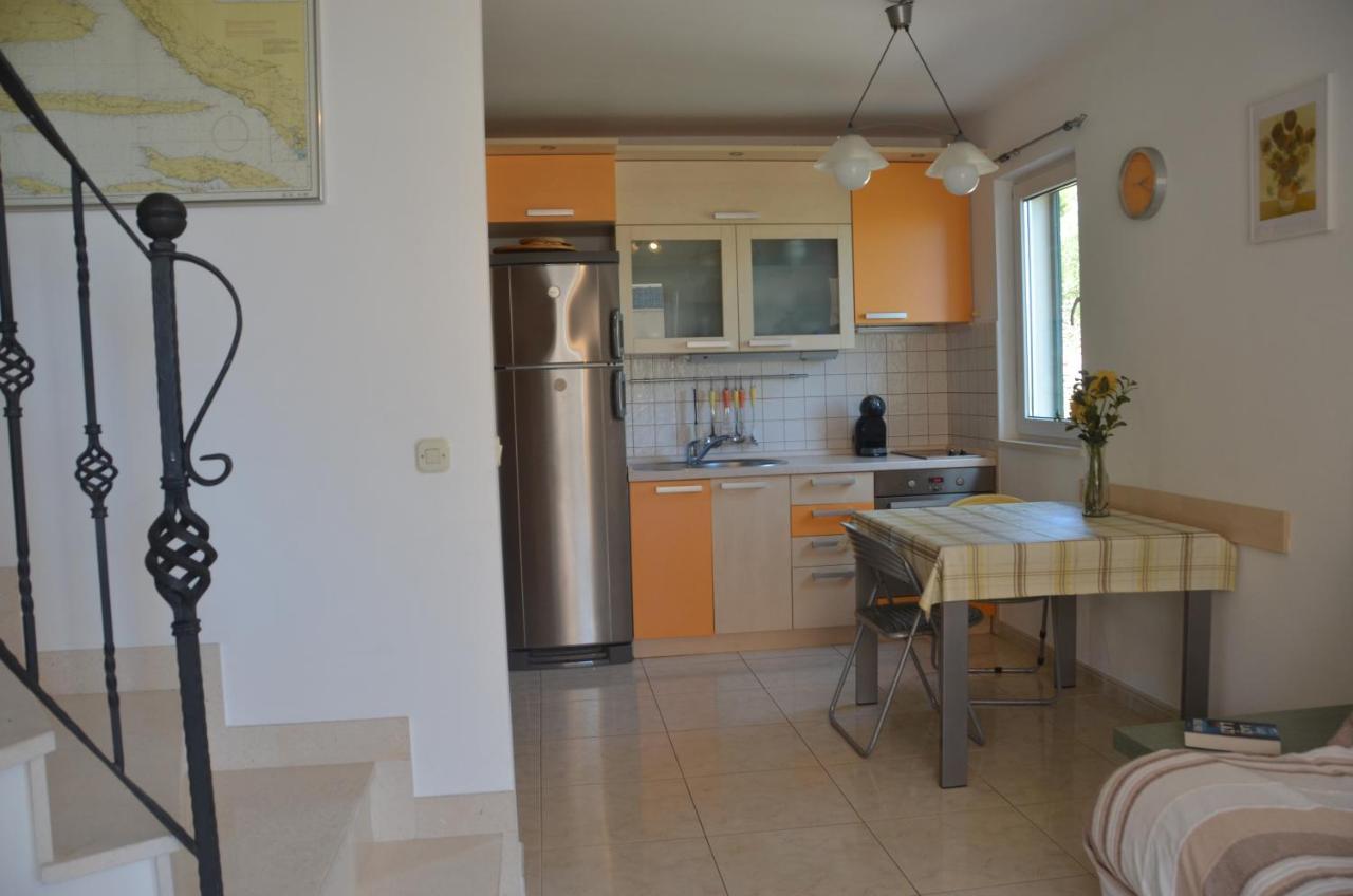 Apartman Ananda Bol - 2 Bedrooms, 7 Beds Zewnętrze zdjęcie