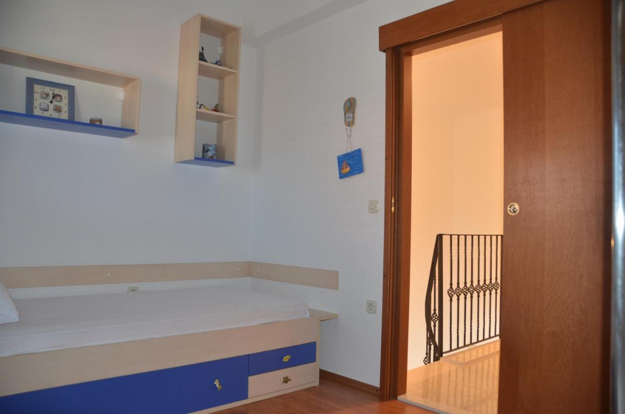 Apartman Ananda Bol - 2 Bedrooms, 7 Beds Zewnętrze zdjęcie