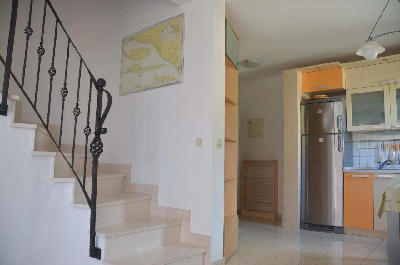 Apartman Ananda Bol - 2 Bedrooms, 7 Beds Zewnętrze zdjęcie